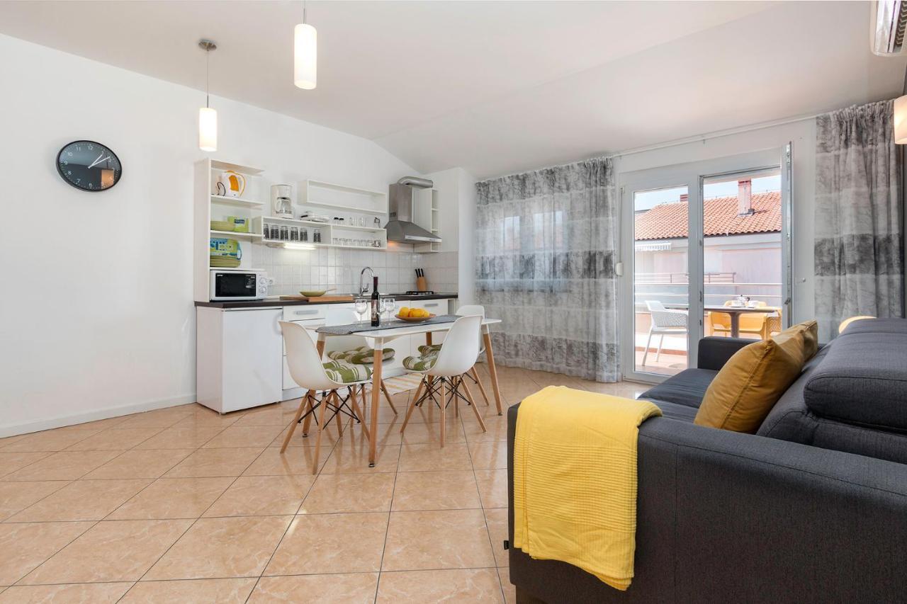 Seafront Apartment Gaby Medulin Exterior photo